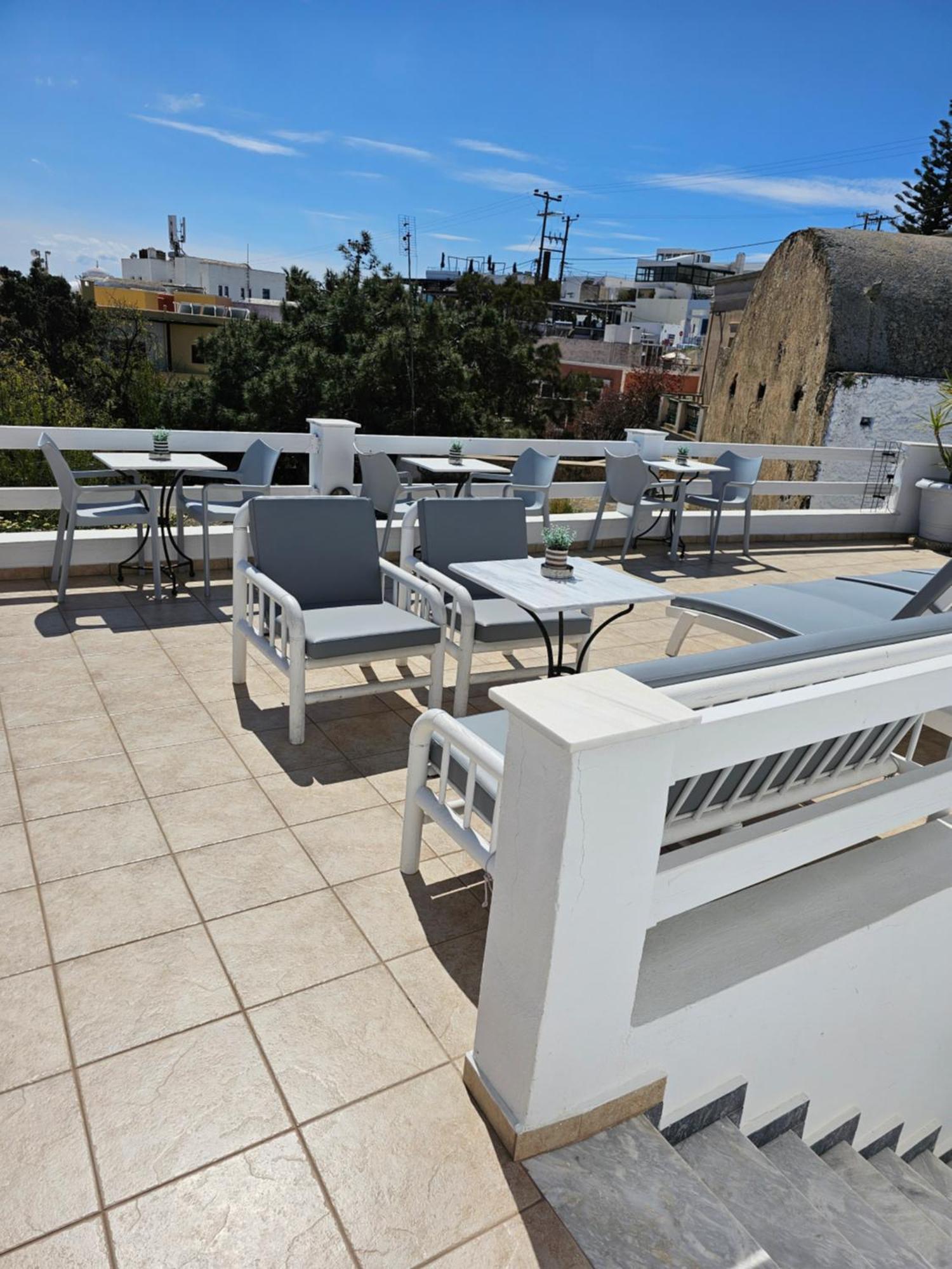Unique Leta Apartamento Fira  Exterior foto