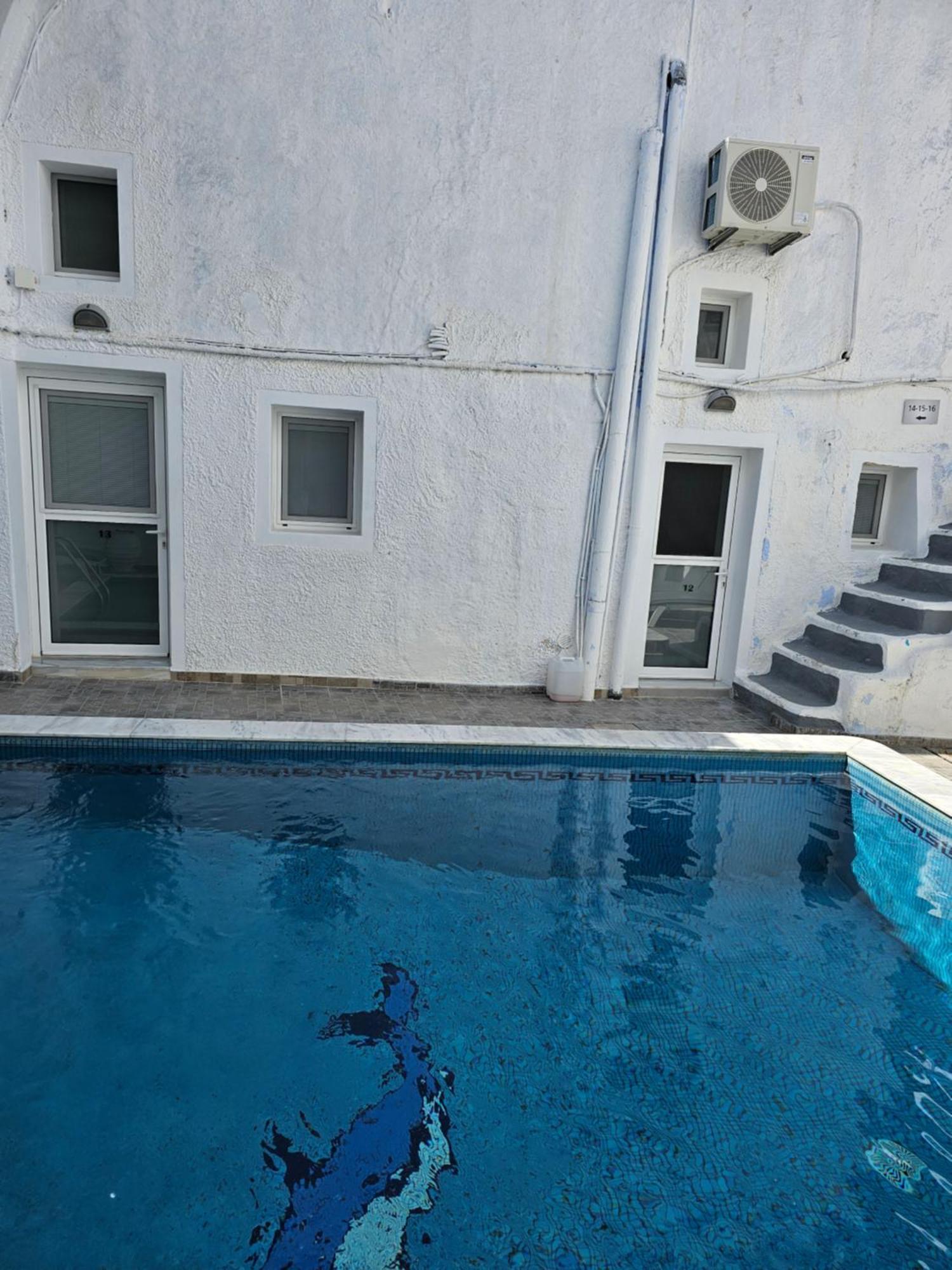 Unique Leta Apartamento Fira  Exterior foto