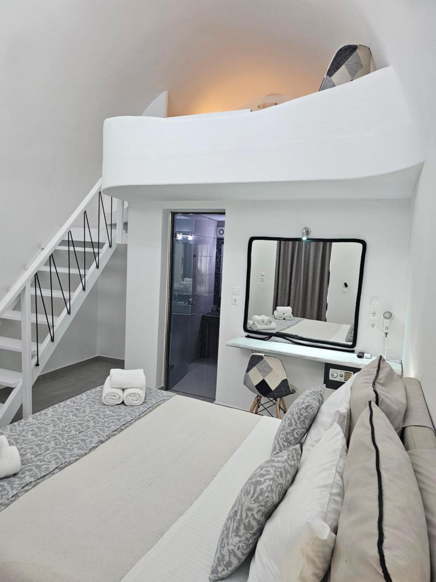 Unique Leta Apartamento Fira  Exterior foto