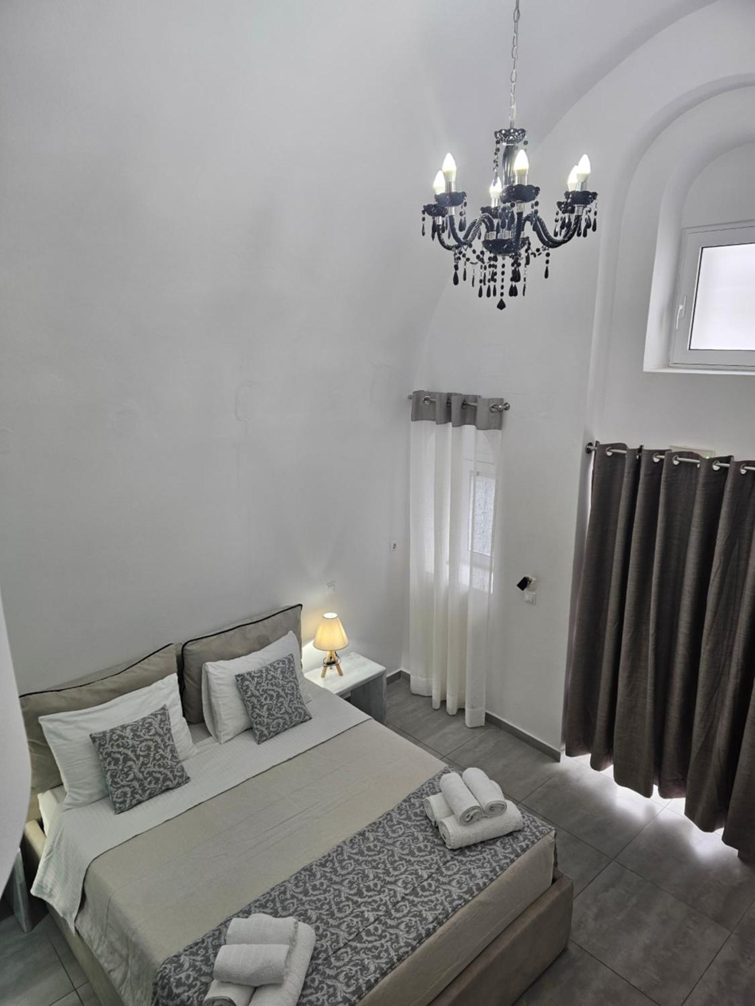 Unique Leta Apartamento Fira  Exterior foto